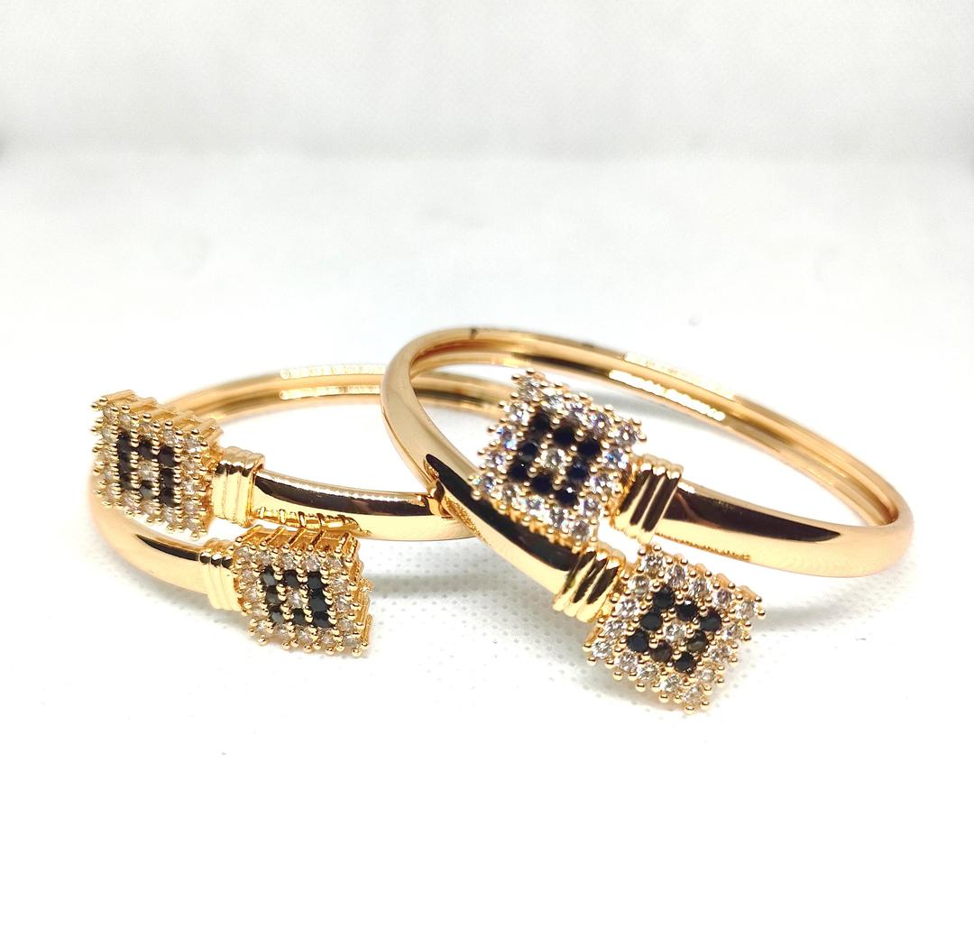 Golden Kara Bangles Set